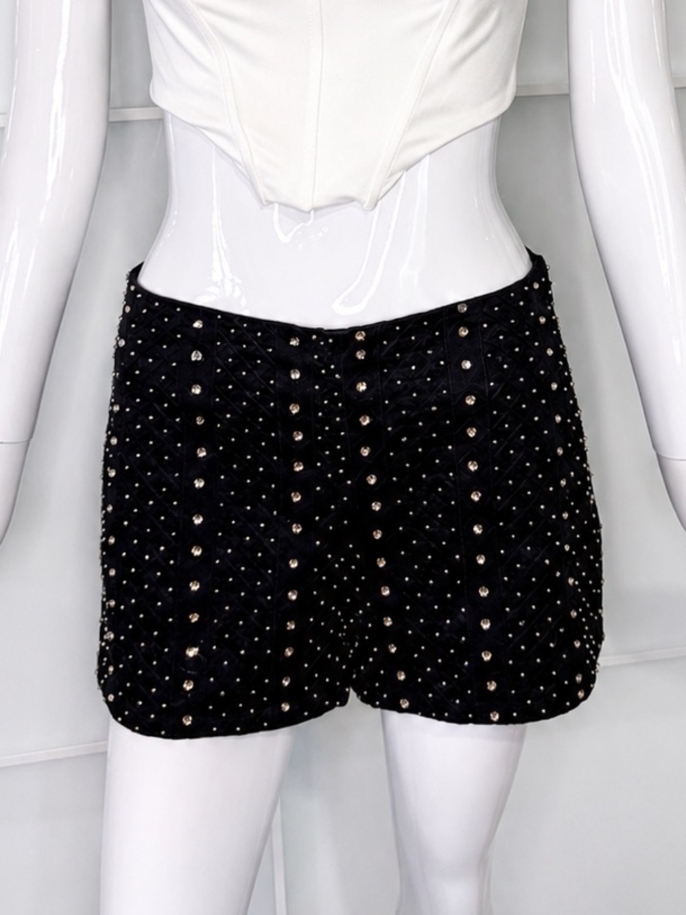 💎 GUESS LIKE NEW Black Embellished Club Shorts Rhinestone Y2K Festival Size 4